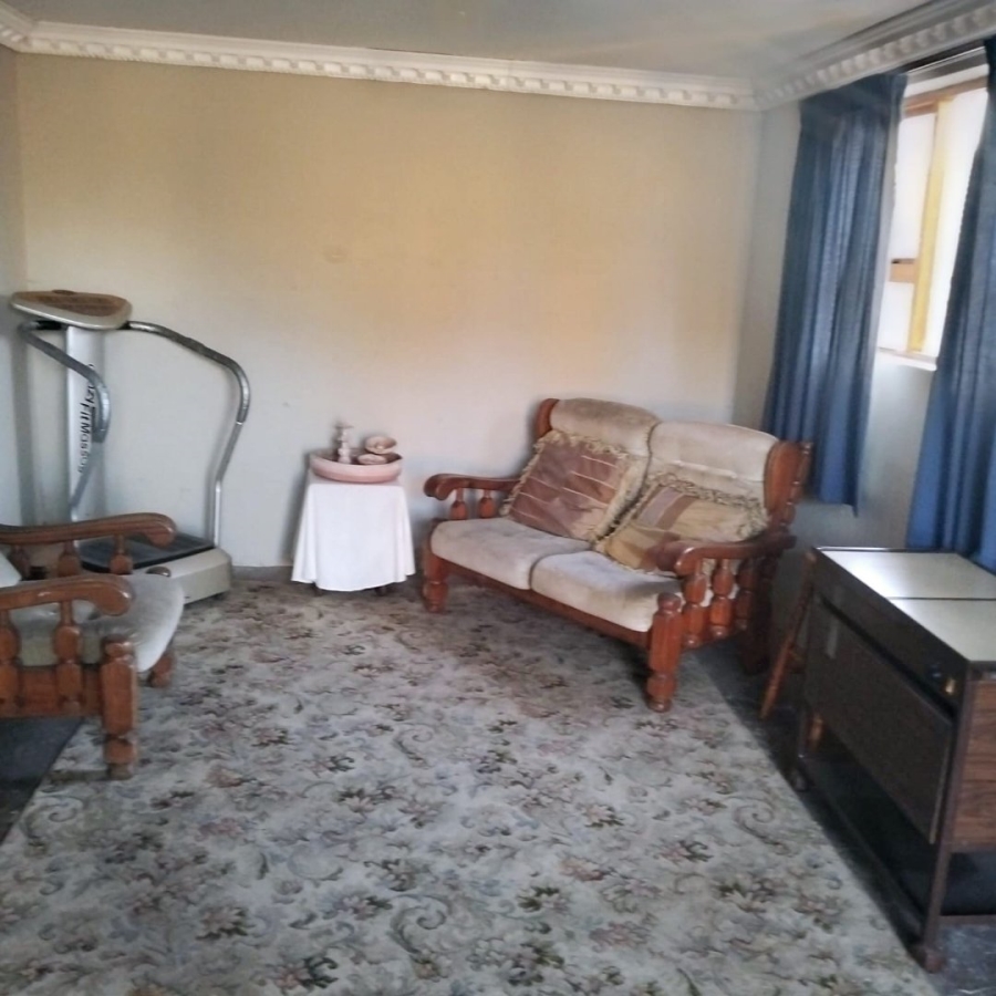 5 Bedroom Property for Sale in Greenfields Eastern Cape